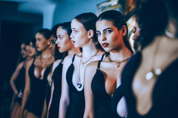 Portefeuilles pour homme : élégance, praticité et tendances essentielles